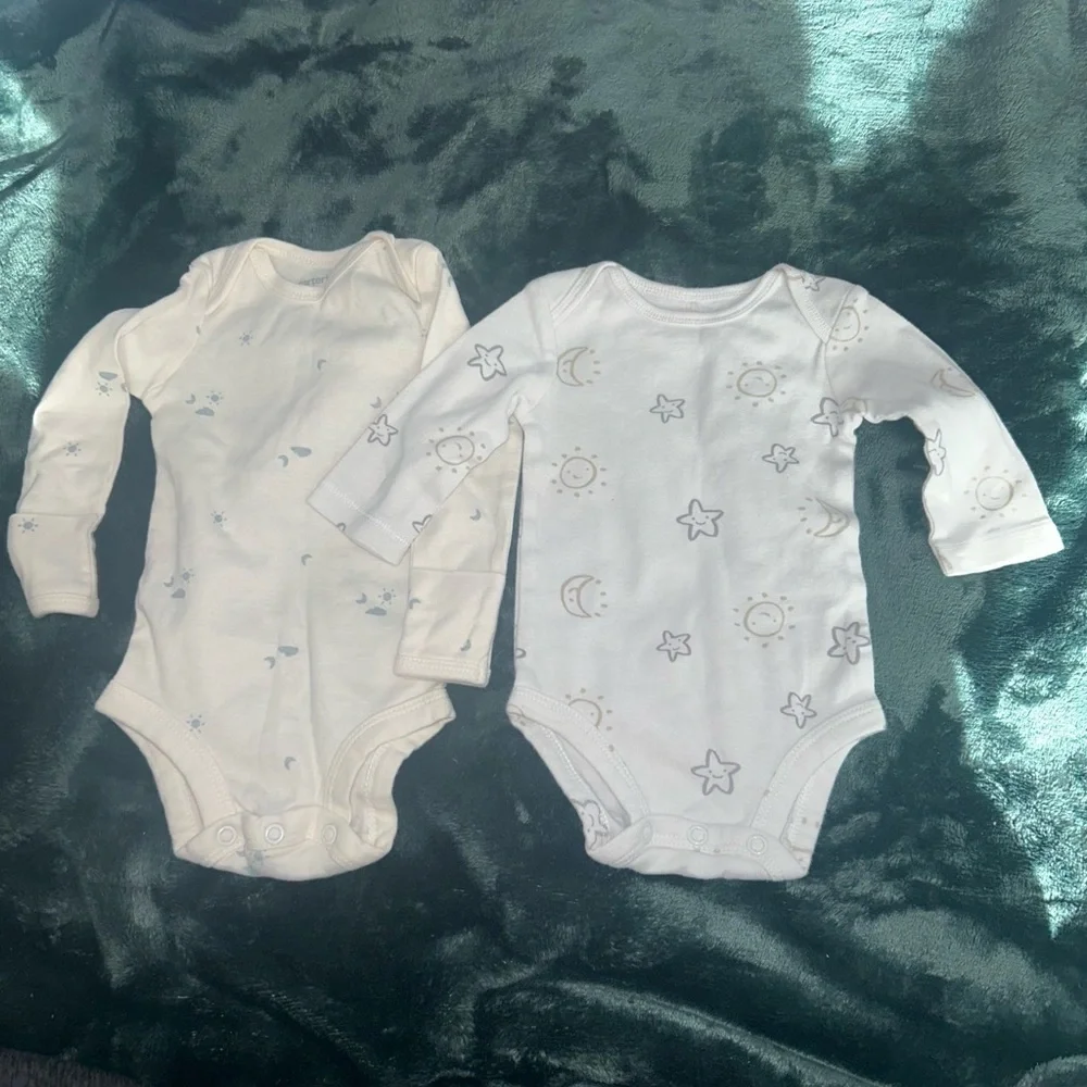 NWOT Carters 3M Adorable Cream and White Star & Moon Long Sleeve Baby Onesies
